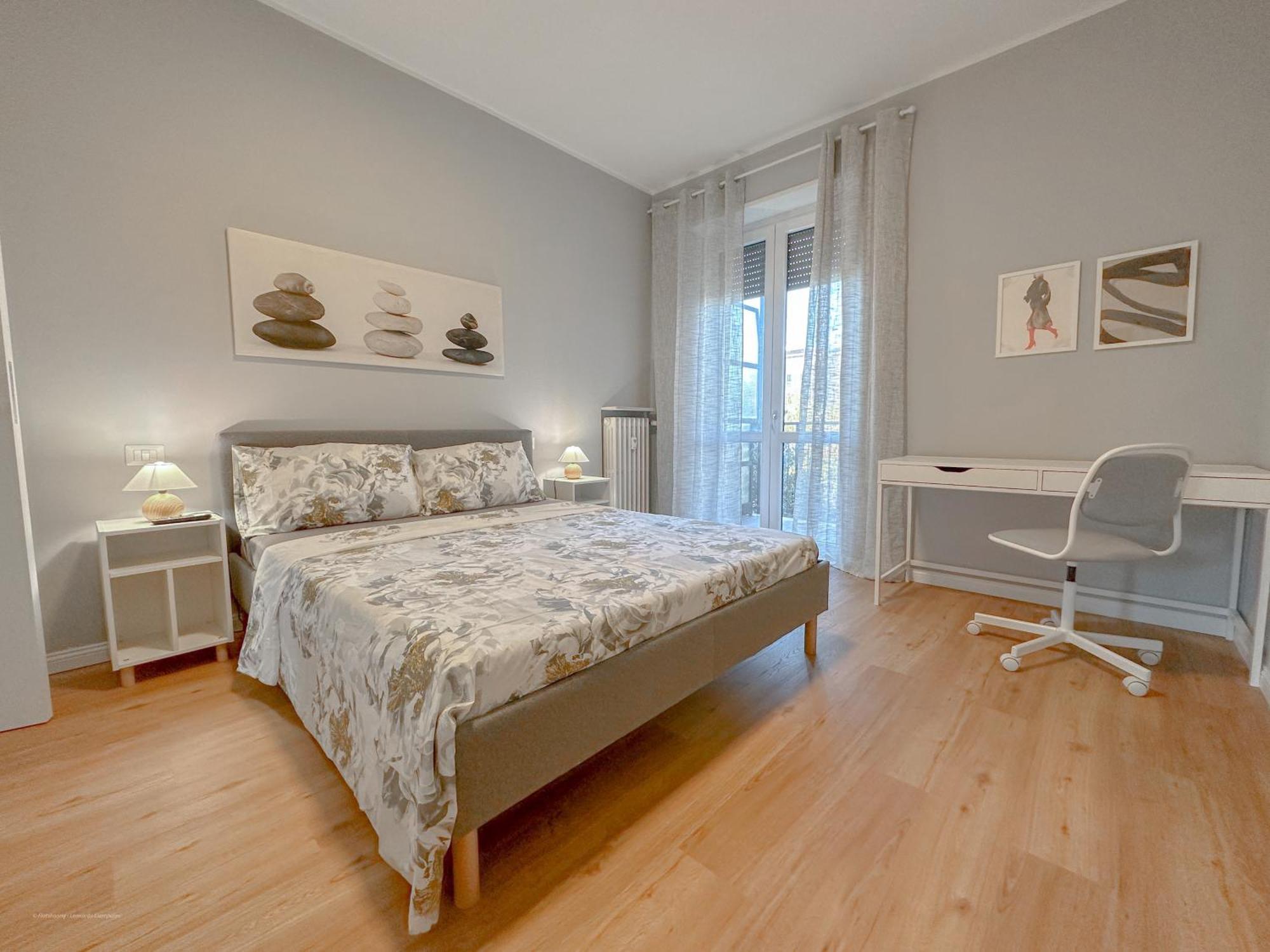 Torre 24 - Luxury Naviglio Suite Милан Экстерьер фото